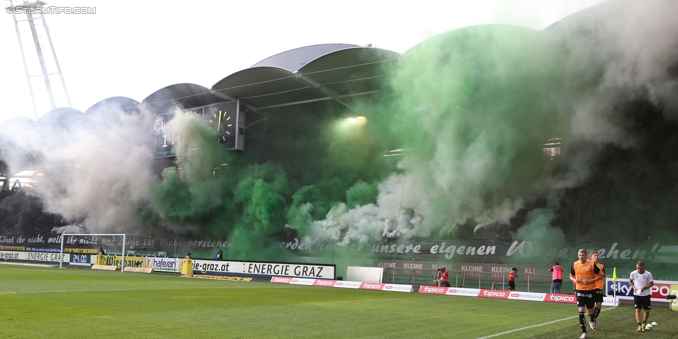 Sturm Graz - Rapid Wien
Oesterreichische Fussball Bundesliga, 7. Runde, SK Sturm Graz - SK Rapid Wien, Stadion Liebenau Graz, 10.09.2016. 

Foto zeigt Fans von Sturm mit einer Choreografie
Schlüsselwörter: pyrotechnik