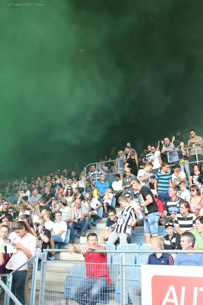 Sturm Graz - Rapid Wien
Oesterreichische Fussball Bundesliga, 7. Runde, SK Sturm Graz - SK Rapid Wien, Stadion Liebenau Graz, 10.09.2016. 

Foto zeigt Fans von Sturm mit einer Choreografie
Schlüsselwörter: pyrotechnik