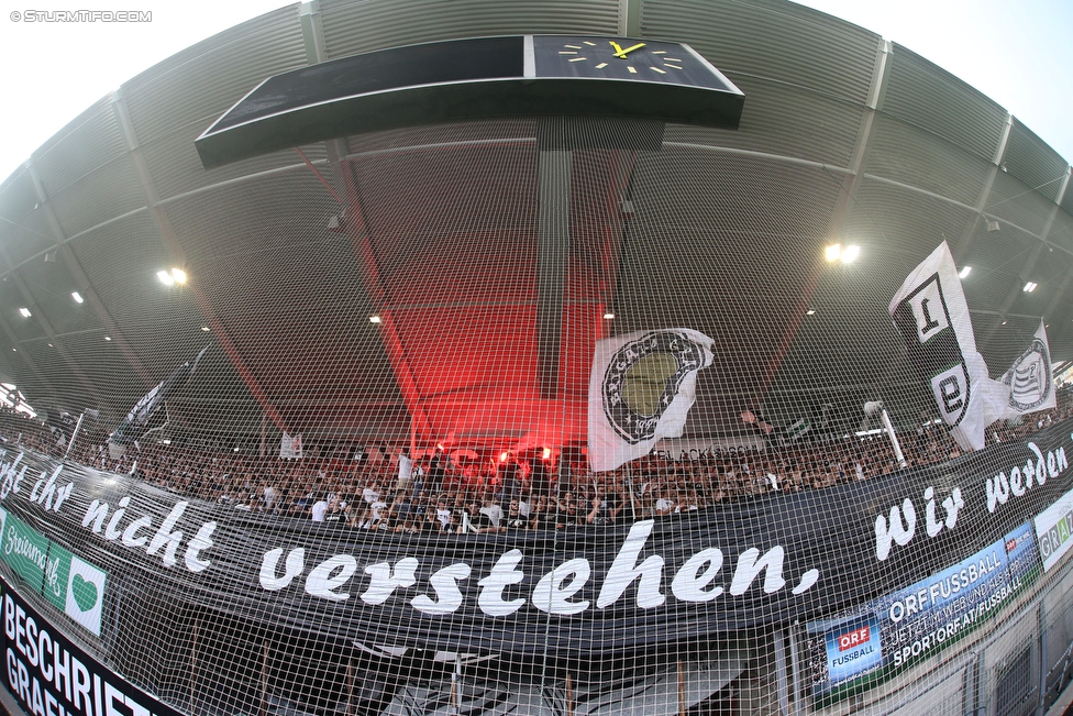 Sturm Graz - Rapid Wien
Oesterreichische Fussball Bundesliga, 7. Runde, SK Sturm Graz - SK Rapid Wien, Stadion Liebenau Graz, 10.09.2016. 

Foto zeigt Fans von Sturm mit einer Choreografie
Schlüsselwörter: pyrotechnik