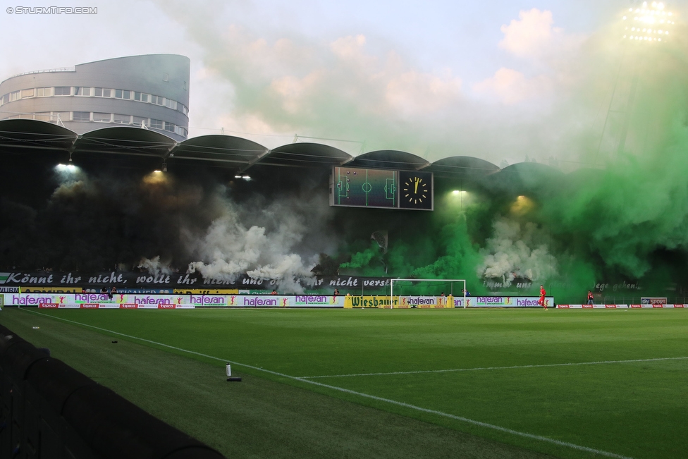 Sturm Graz - Rapid Wien
Oesterreichische Fussball Bundesliga, 7. Runde, SK Sturm Graz - SK Rapid Wien, Stadion Liebenau Graz, 10.09.2016. 

Foto zeigt Fans von Sturm mit einer Choreografie
Schlüsselwörter: pyrotechnik