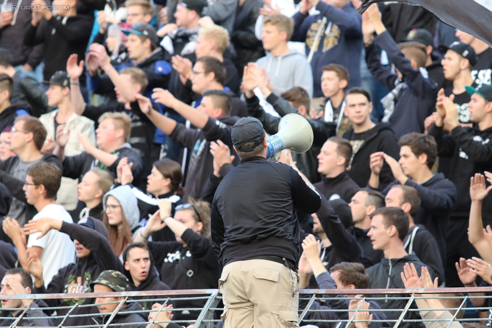 Admira Wacker - Sturm Graz
Oesterreichische Fussball Bundesliga, 8. Runde, FC Admira Wacker Moedling - SK Sturm Graz, Stadion Suedstadt Maria Enzersdorf, 17.09.2016. 

Foto zeigt Fans von Sturm
