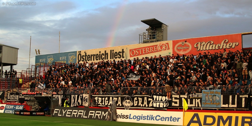 Admira Wacker - Sturm Graz
Oesterreichische Fussball Bundesliga, 8. Runde, FC Admira Wacker Moedling - SK Sturm Graz, Stadion Suedstadt Maria Enzersdorf, 17.09.2016. 

Foto zeigt Fans von Sturm
