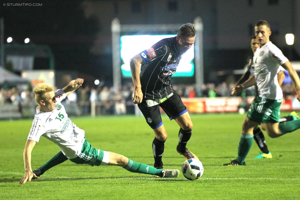 Bad Wimsbach - Sturm Graz
OEFB Cup, 2. Runde, SK Bad Wimsbach - SK Sturm Graz, Stadion Bad Wimsbach, 21.09.2016. 

Foto zeigt Roman Kienast (Sturm)
