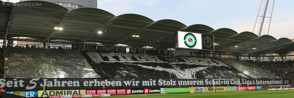 Sturm Graz - Wolfsberg
Oesterreichische Fussball Bundesliga, 9. Runde, SK Sturm Graz - Wolfsberger AC, Stadion Liebenau Graz, 24.09.2016. 

Foto zeigt Fans von Sturm mit einer Choreografie
