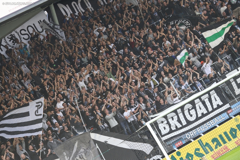 Sturm Graz - Wolfsberg
Oesterreichische Fussball Bundesliga, 9. Runde, SK Sturm Graz - Wolfsberger AC, Stadion Liebenau Graz, 24.09.2016. 

Foto zeigt Fans von Sturm
