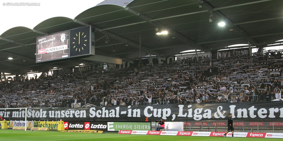 Sturm Graz - Wolfsberg
Oesterreichische Fussball Bundesliga, 9. Runde, SK Sturm Graz - Wolfsberger AC, Stadion Liebenau Graz, 24.09.2016. 

Foto zeigt Fans von Sturm mit einer Choreografie
