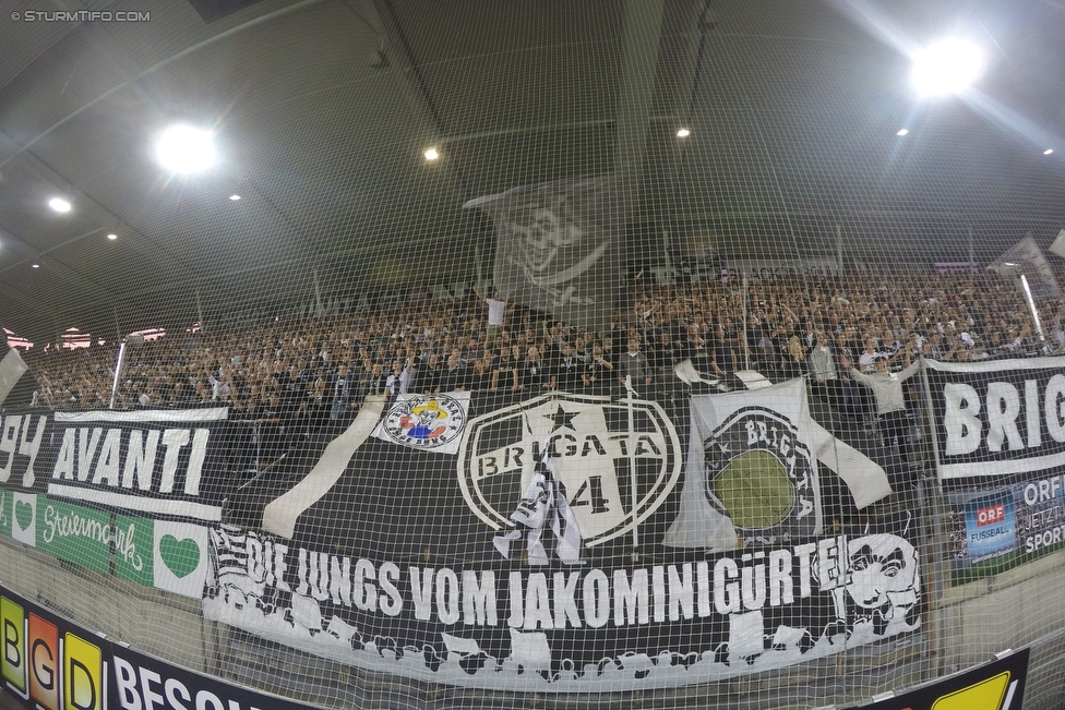 Sturm Graz - Wolfsberg
Oesterreichische Fussball Bundesliga, 9. Runde, SK Sturm Graz - Wolfsberger AC, Stadion Liebenau Graz, 24.09.2016. 

Foto zeigt Fans von Sturm
