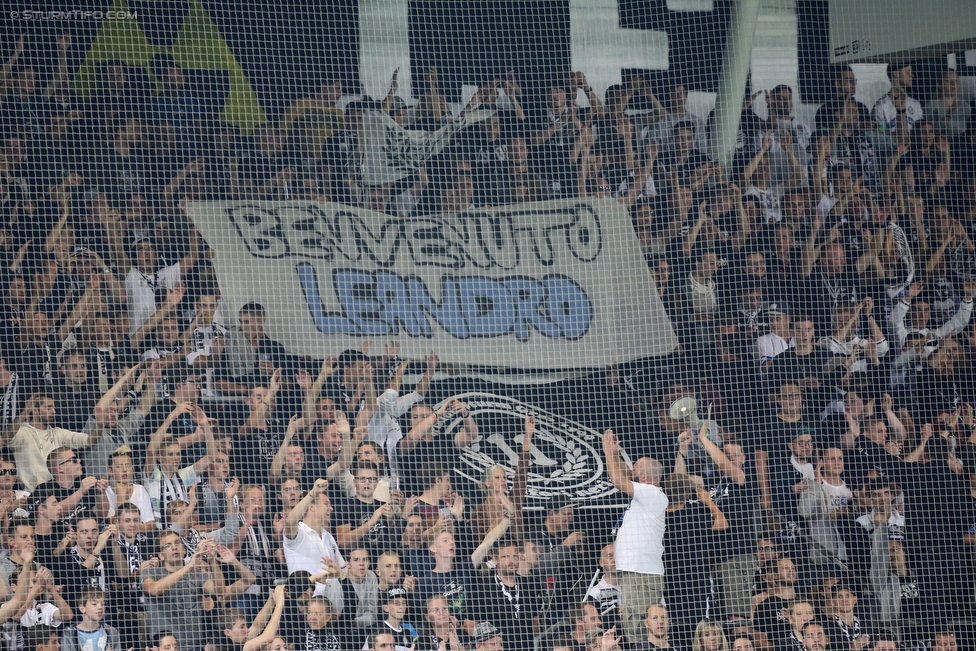 Sturm Graz - Wolfsberg
Oesterreichische Fussball Bundesliga, 9. Runde, SK Sturm Graz - Wolfsberger AC, Stadion Liebenau Graz, 24.09.2016. 

Foto zeigt Fans von Sturm
