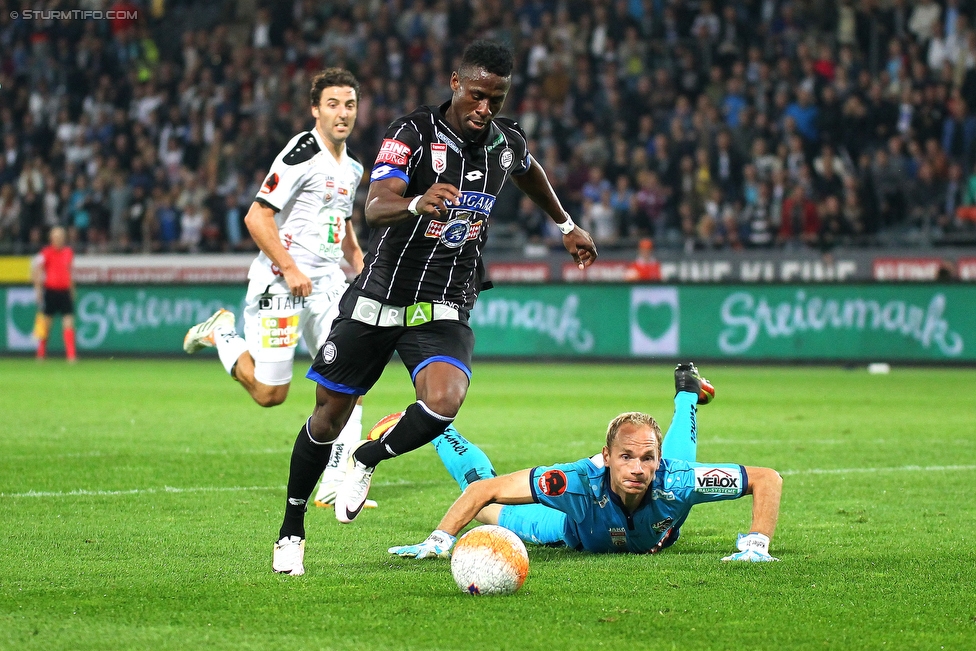 Sturm Graz - Wolfsberg
Oesterreichische Fussball Bundesliga, 9. Runde, SK Sturm Graz - Wolfsberger AC, Stadion Liebenau Graz, 24.09.2016. 

Foto zeigt Osagie Bright Edomwonyi (Sturm) und Alexander Kofler (Wolfsberg)
Schlüsselwörter: tor