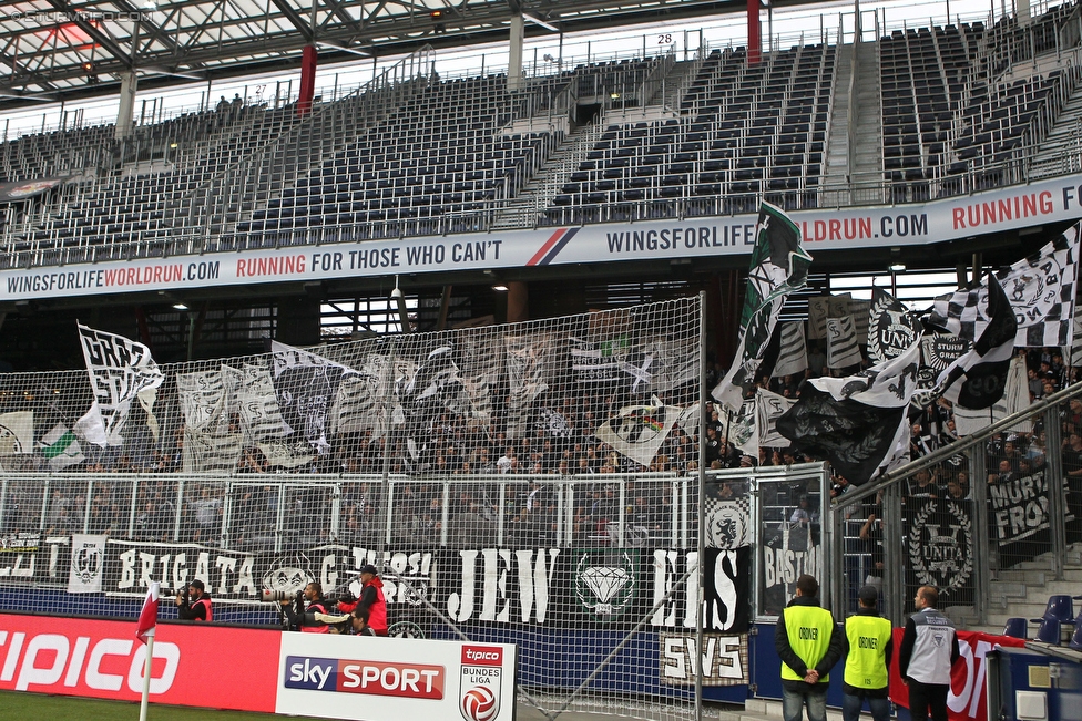 Salzburg - Sturm Graz
Oesterreichische Fussball Bundesliga, 10. Runde, FC RB Salzburg - SK Sturm Graz, Stadion Wals-Siezenheim, 02.10.2016. 

Foto zeigt Fans von Sturm
