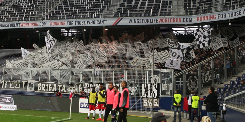 Salzburg - Sturm Graz
Oesterreichische Fussball Bundesliga, 10. Runde, FC RB Salzburg - SK Sturm Graz, Stadion Wals-Siezenheim, 02.10.2016. 

Foto zeigt Fans von Sturm
