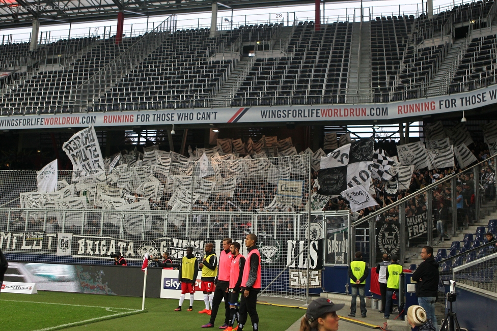 Salzburg - Sturm Graz
Oesterreichische Fussball Bundesliga, 10. Runde, FC RB Salzburg - SK Sturm Graz, Stadion Wals-Siezenheim, 02.10.2016. 

Foto zeigt Fans von Sturm
