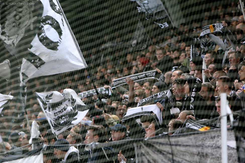 Sturm Graz - Ried
Oesterreichische Fussball Bundesliga, 11. Runde, SK Sturm Graz - SV Ried, Stadion Liebenau Graz, 15.10.2016. 

Foto zeigt Fans von Sturm
