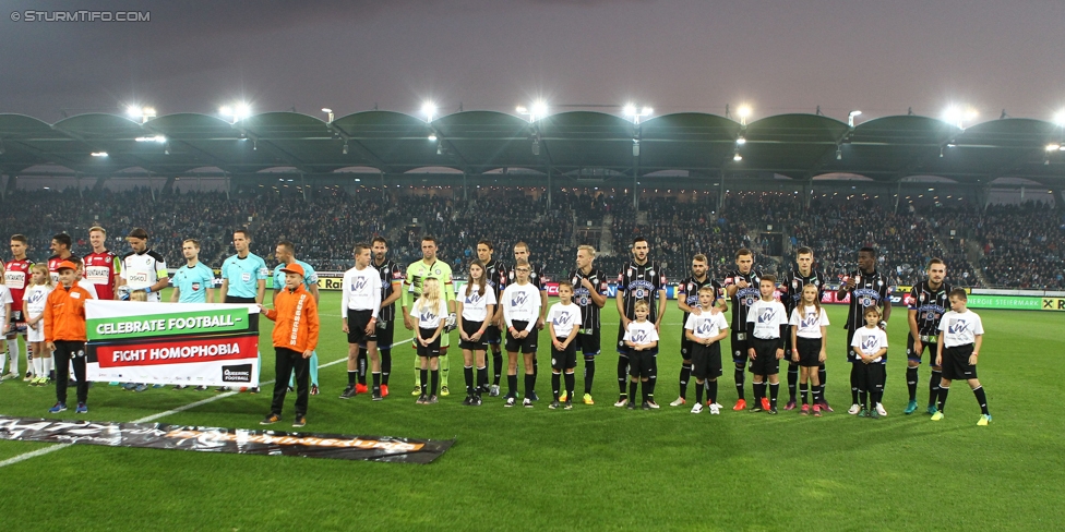 Sturm Graz - Ried
Oesterreichische Fussball Bundesliga, 11. Runde, SK Sturm Graz - SV Ried, Stadion Liebenau Graz, 15.10.2016. 

Foto zeigt die Mannschaft von Sturm bei der FARE Aktionswoche gegen Rassismus
