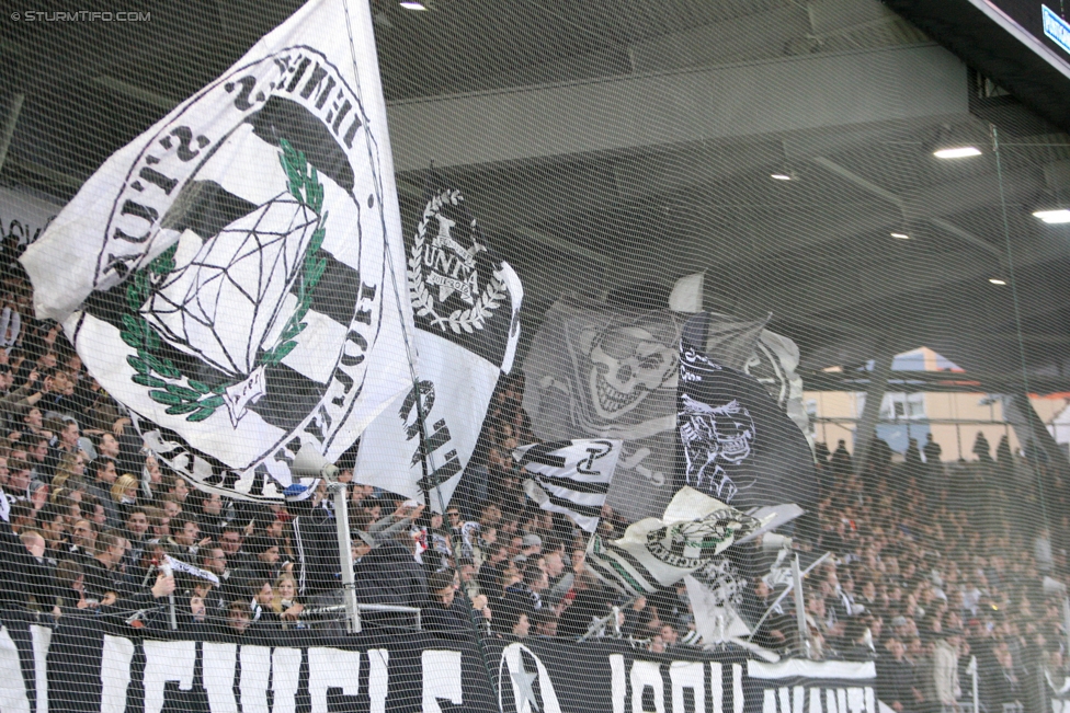 Sturm Graz - Mattersburg
Oesterreichische Fussball Bundesliga, 12. Runde, SK Sturm Graz - SV Mattersburg, Stadion Liebenau Graz, 22.10.2016. 

Foto zeigt Fans von Sturm
