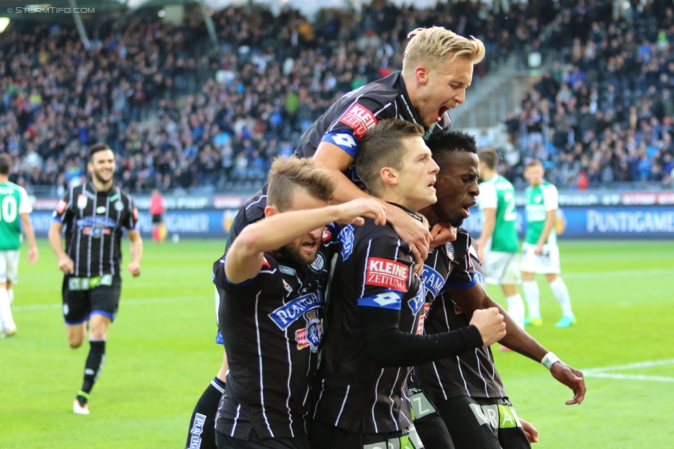 Sturm Graz - Mattersburg
Oesterreichische Fussball Bundesliga, 12. Runde, SK Sturm Graz - SV Mattersburg, Stadion Liebenau Graz, 22.10.2016. 

Foto zeigt Philipp Huspek (Sturm), James Jeggo (Sturm), Deni Alar (Sturm) und Osagie Bright Edomwonyi (Sturm)
