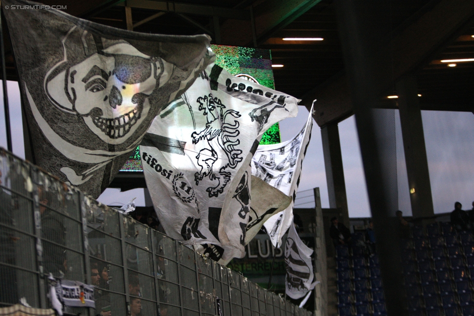 St. Poelten - Sturm Graz
OEFB Cup, 3. Runde, SKN St. Poelten - SK Sturm Graz, Arena St. Poelten, 26.10.2016. 

Foto zeigt Fans von Sturm
