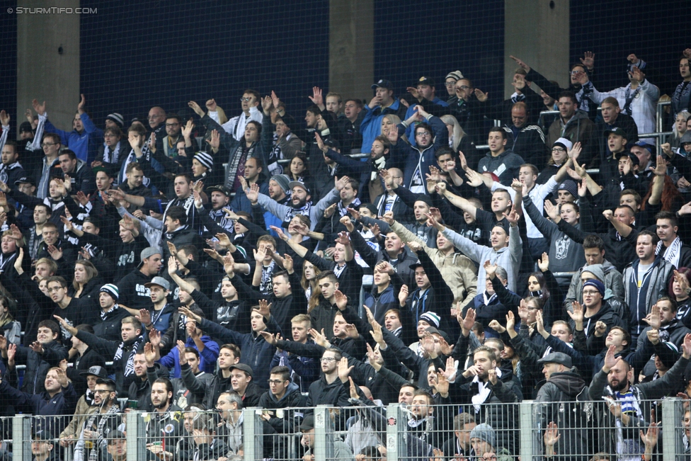 St. Poelten - Sturm Graz
OEFB Cup, 3. Runde, SKN St. Poelten - SK Sturm Graz, Arena St. Poelten, 26.10.2016. 

Foto zeigt Fans von Sturm
