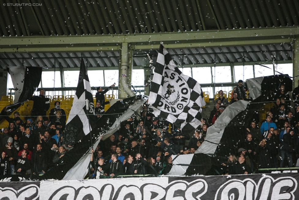 Austria Wien - Sturm Graz
Oesterreichische Fussball Bundesliga, 13. Runde, FK Austria Wien - SK Sturm Graz, Ernst Happel Stadion Wien, 30.10.2016. 

Foto zeigt Fans von Sturm mit einer Choreografie
