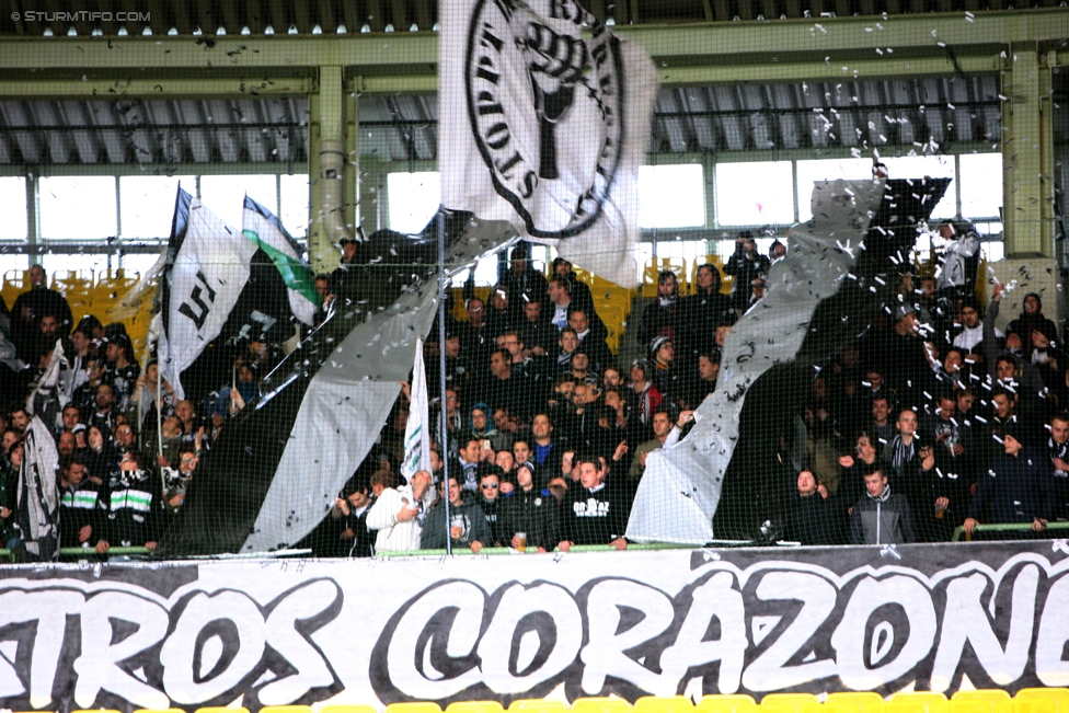 Austria Wien - Sturm Graz
Oesterreichische Fussball Bundesliga, 13. Runde, FK Austria Wien - SK Sturm Graz, Ernst Happel Stadion Wien, 30.10.2016. 

Foto zeigt Fans von Sturm mit einer Choreografie
