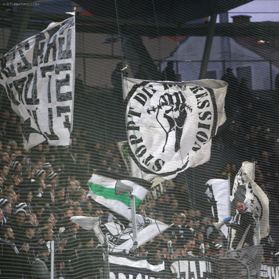 Sturm Graz - St. Poelten
Oesterreichische Fussball Bundesliga, 14. Runde, SK Sturm Graz - SKN St. Poelten, Stadion Liebenau Graz, 05.11.2016. 

Foto zeigt Fans von Sturm
