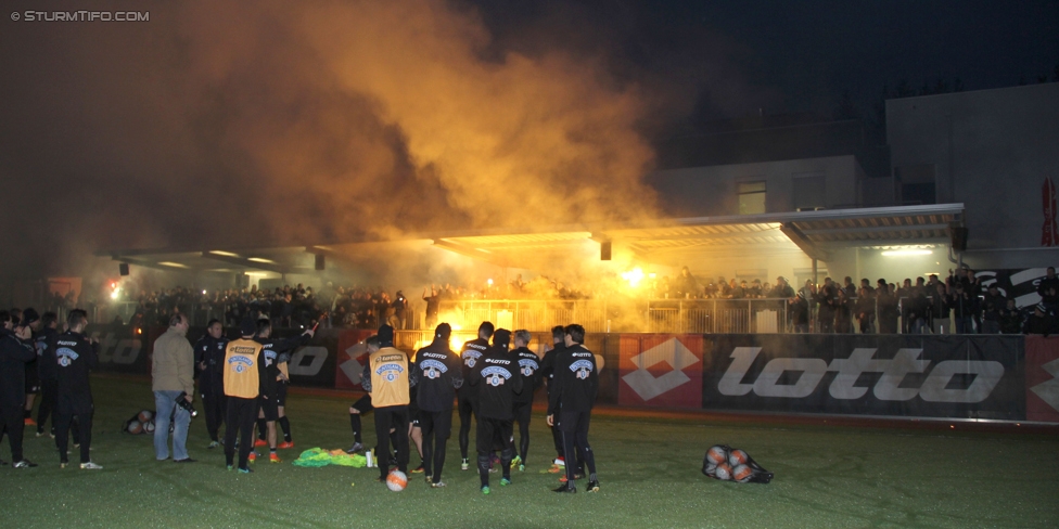 Rapid Wien - Sturm Graz
Oesterreichische Fussball Bundesliga, 16. Runde, SK Rapid Wien - SK Sturm Graz, Weststadion Wien, 27.11.2016. 

Foto zeigt die Verabschiedung der Mannschaft am Vorabend im Trainingszentrum Messendorf
