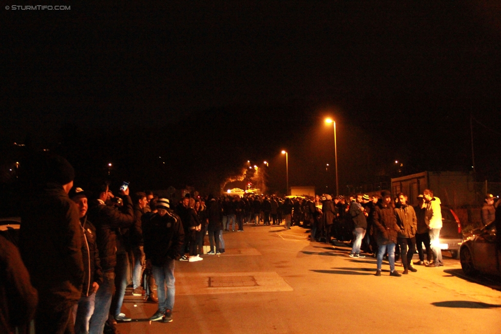 Rapid Wien - Sturm Graz
Oesterreichische Fussball Bundesliga, 16. Runde, SK Rapid Wien - SK Sturm Graz, Weststadion Wien, 27.11.2016. 

Foto zeigt die Verabschiedung der Mannschaft am Vorabend im Trainingszentrum Messendorf
