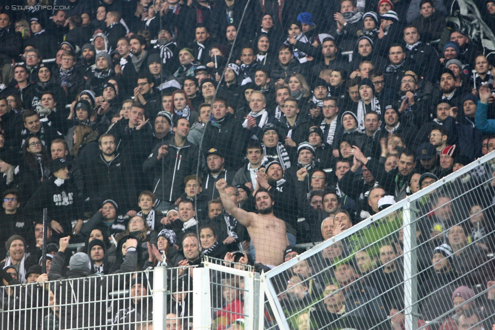 Rapid Wien - Sturm Graz
Oesterreichische Fussball Bundesliga, 16. Runde, SK Rapid Wien - SK Sturm Graz, Weststadion Wien, 27.11.2016. 

Foto zeigt Fans von Sturm
