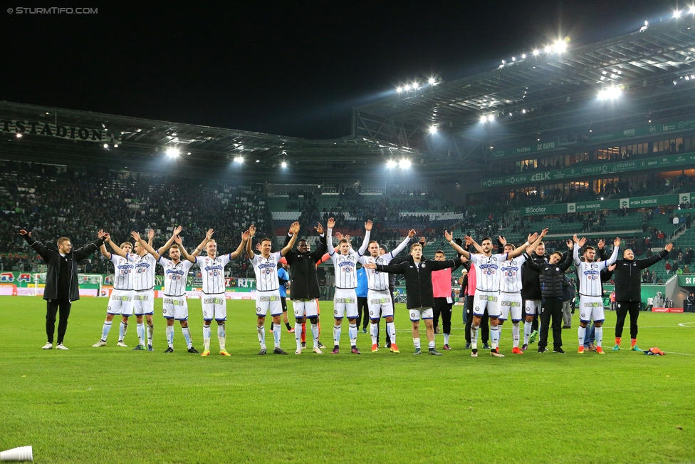 Rapid Wien - Sturm Graz
Oesterreichische Fussball Bundesliga, 16. Runde, SK Rapid Wien - SK Sturm Graz, Weststadion Wien, 27.11.2016. 

Foto zeigt die Mannschaft von Sturm
Schlüsselwörter: jubel