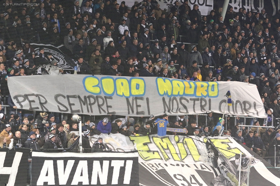 Sturm Graz - Admira Wacker
Oesterreichische Fussball Bundesliga, 17. Runde, SK Sturm Graz - FC Admira Wacker Moedling, Stadion Liebenau Graz, 30.11.2016. 

Foto zeigt Fans von Sturm mit einem Spruchband
