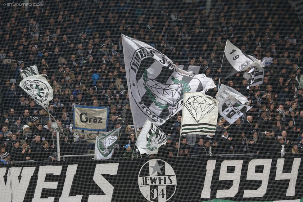 Sturm Graz - Salzburg
Oesterreichische Fussball Bundesliga, 19. Runde, SK Sturm Graz - FC RB Salzburg, Stadion Liebenau Graz, 11.12.2016. 

Foto zeigt Fans von Sturm
