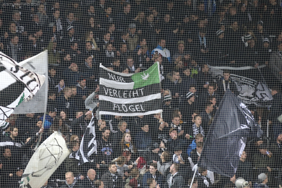 Sturm Graz - Salzburg
Oesterreichische Fussball Bundesliga, 19. Runde, SK Sturm Graz - FC RB Salzburg, Stadion Liebenau Graz, 11.12.2016. 

Foto zeigt Fans von Sturm
