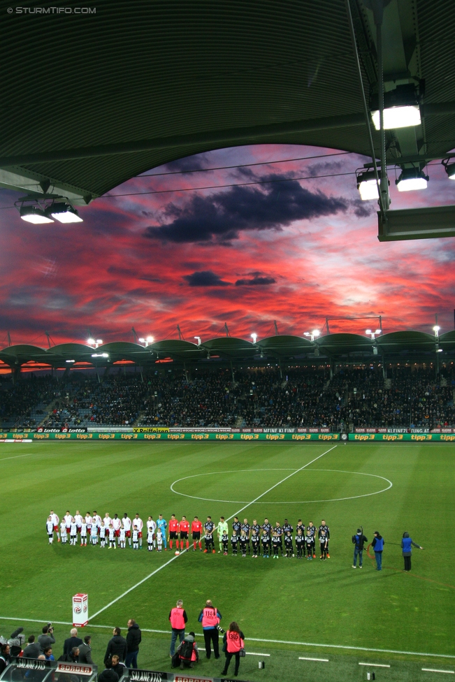 Sturm Graz - Salzburg
Oesterreichische Fussball Bundesliga, 19. Runde, SK Sturm Graz - FC RB Salzburg, Stadion Liebenau Graz, 11.12.2016. 

Foto zeigt Mannschaft von RB Salzburg, das Schiedsrichterteam und die Mannschaft von Sturm
