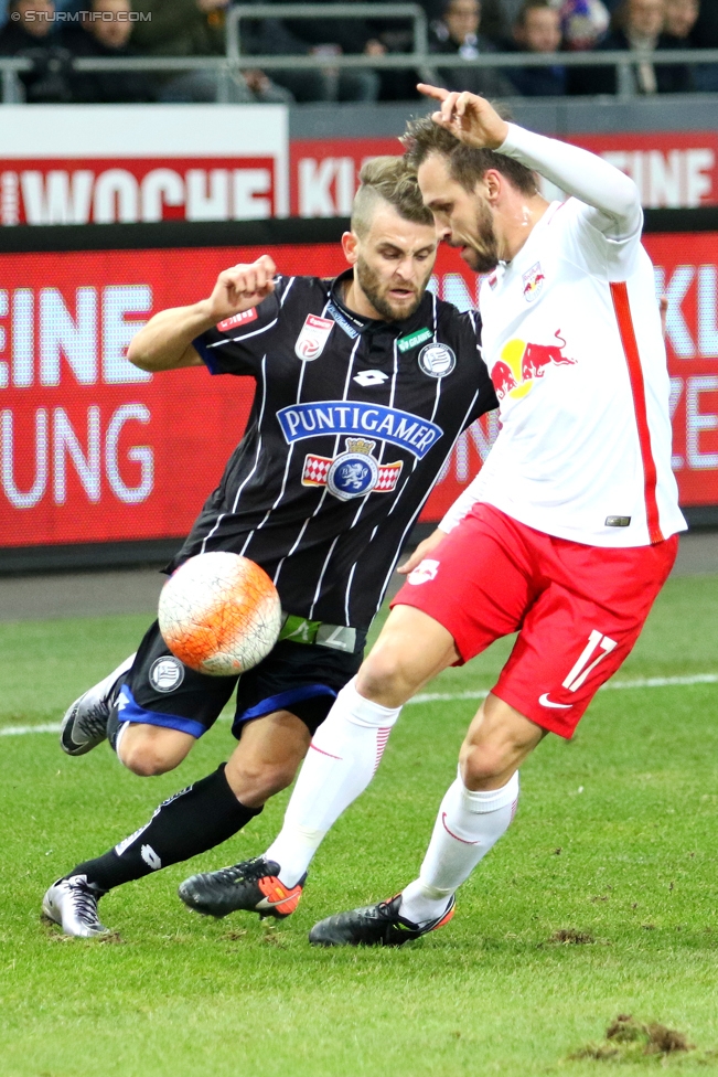 Sturm Graz - Salzburg
Oesterreichische Fussball Bundesliga, 19. Runde, SK Sturm Graz - FC RB Salzburg, Stadion Liebenau Graz, 11.12.2016. 

Foto zeigt Philipp Huspek (Sturm) und Andreas Ulmer (Salzburg)
