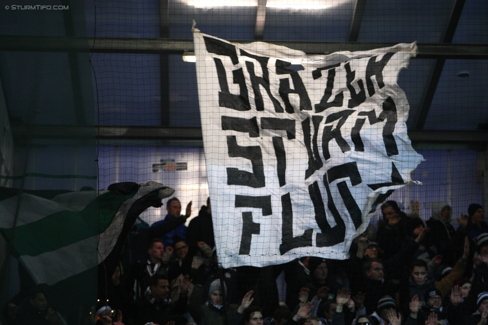 Ried - Sturm Graz
Oesterreichische Fussball Bundesliga, 18. Runde, SV Ried - SK Sturm Graz, Arena Ried, 17.12.2016. 

Foto zeigt Fans von Sturm
