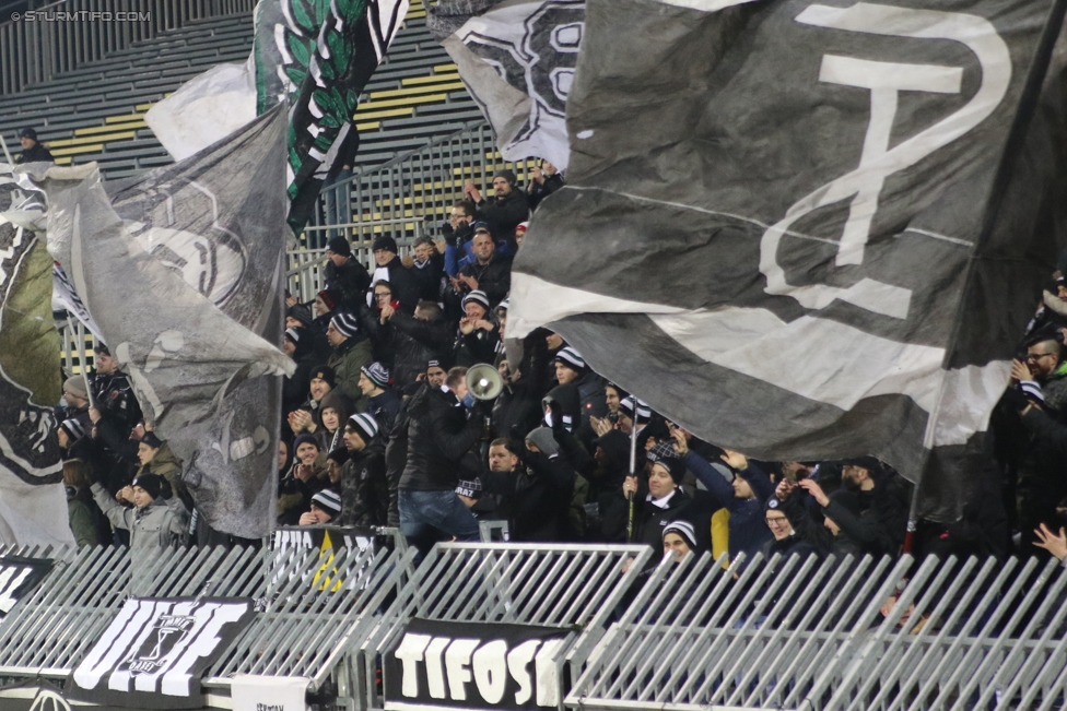 Mattersburg - Sturm Graz
Oesterreichische Fussball Bundesliga, 19. Runde, SV Mattersburg - SK Sturm Graz, Pappelstadion Mattersburg, 11.02.2017. 

Foto zeigt Fans von Sturm
