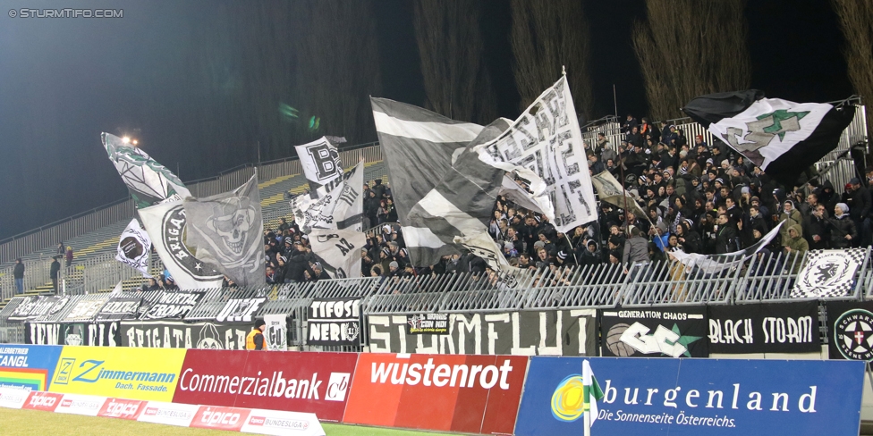 Mattersburg - Sturm Graz
Oesterreichische Fussball Bundesliga, 19. Runde, SV Mattersburg - SK Sturm Graz, Pappelstadion Mattersburg, 11.02.2017. 

Foto zeigt Fans von Sturm
