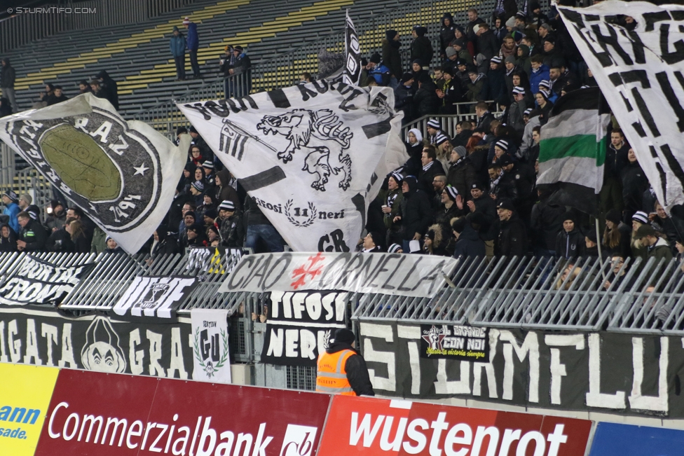 Mattersburg - Sturm Graz
Oesterreichische Fussball Bundesliga, 19. Runde, SV Mattersburg - SK Sturm Graz, Pappelstadion Mattersburg, 11.02.2017. 

Foto zeigt Fans von Sturm mit einem Spruchband
