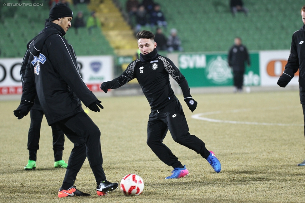 Mattersburg - Sturm Graz
Oesterreichische Fussball Bundesliga, 19. Runde, SV Mattersburg - SK Sturm Graz, Pappelstadion Mattersburg, 11.02.2017. 

Foto zeigt Christian Schoissengeyr (Sturm) und Baris Atik (Sturm)
