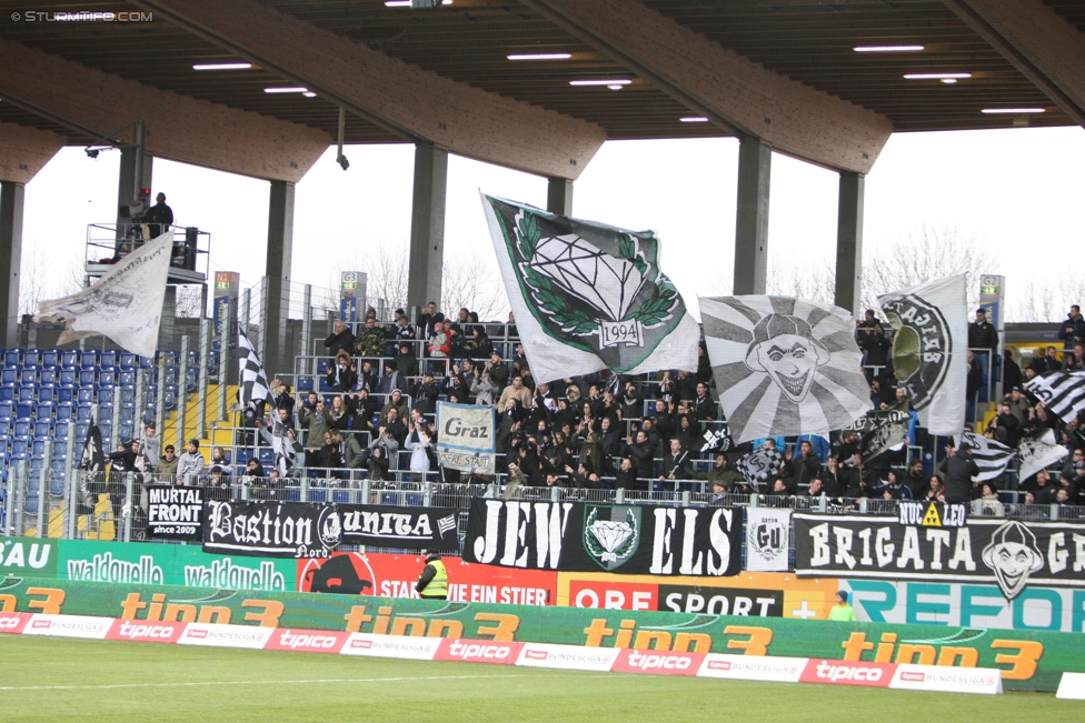 St. Poelten - Sturm Graz
Oesterreichische Fussball Bundesliga, 21. Runde, SKN St. Poelten - SK Sturm Graz, Arena St. Poelten, 26.02.2017. 

Foto zeigt Fans von Sturm
