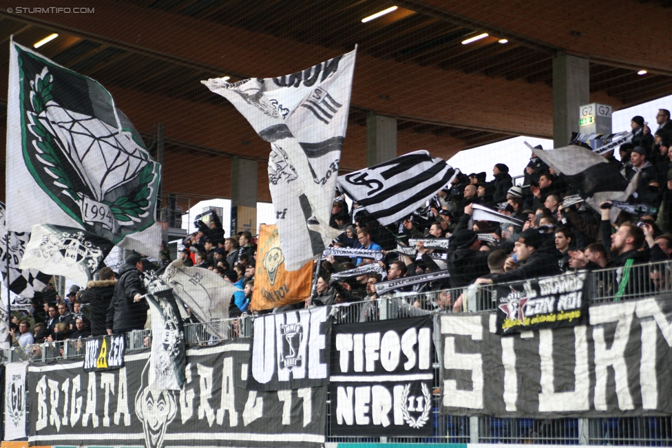 St. Poelten - Sturm Graz
Oesterreichische Fussball Bundesliga, 21. Runde, SKN St. Poelten - SK Sturm Graz, Arena St. Poelten, 26.02.2017. 

Foto zeigt Fans von Sturm
