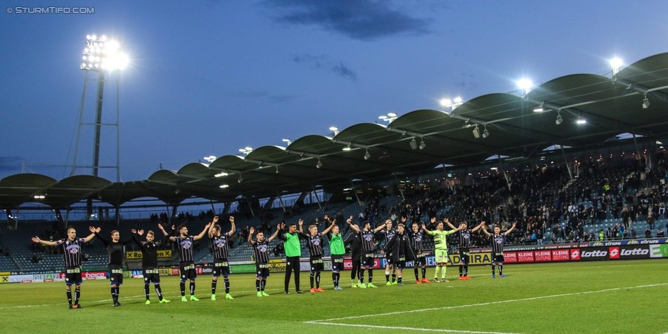 Sturm Graz - Altach
Oesterreichische Fussball Bundesliga, 22. Runde, SK Sturm Graz - SC Rheindorf Altach, Stadion Liebenau Graz, 04.03.2017. 

Foto zeigt die Mannschaft von Sturm
Schlüsselwörter: jubel