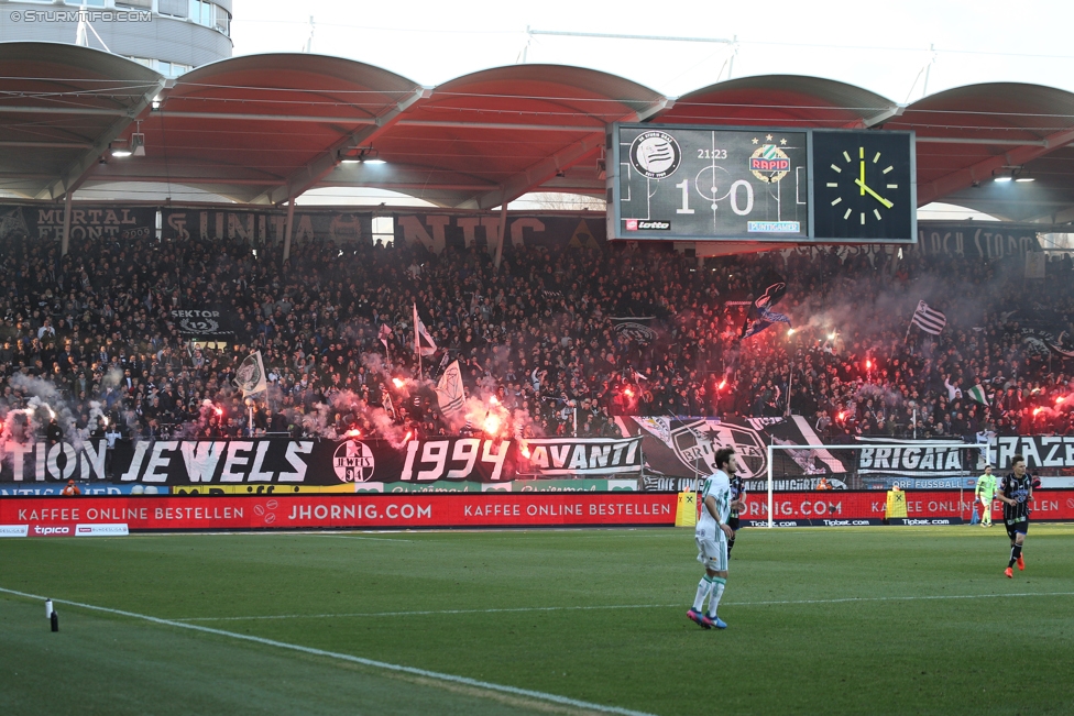 Sturm Graz - Rapid Wien
Oesterreichische Fussball Bundesliga, 23. Runde, SK Sturm Graz - SK Rapid Wien, Stadion Liebenau Graz, 12.03.2017. 

Foto zeigt Fans von Sturm
Schlüsselwörter: pyrotechnik