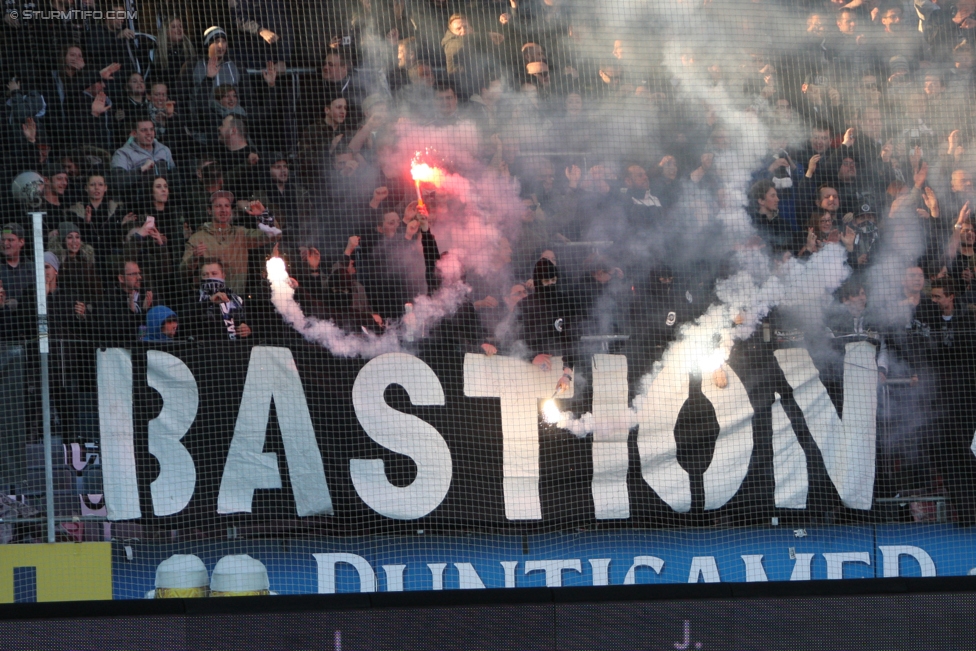 Sturm Graz - Rapid Wien
Oesterreichische Fussball Bundesliga, 23. Runde, SK Sturm Graz - SK Rapid Wien, Stadion Liebenau Graz, 12.03.2017. 

Foto zeigt Fans von Sturm
Schlüsselwörter: pyrotechnik