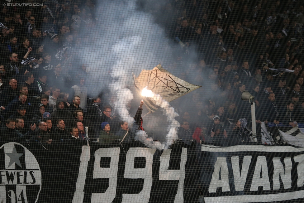 Sturm Graz - Rapid Wien
Oesterreichische Fussball Bundesliga, 23. Runde, SK Sturm Graz - SK Rapid Wien, Stadion Liebenau Graz, 12.03.2017. 

Foto zeigt Fans von Sturm
Schlüsselwörter: pyrotechnik