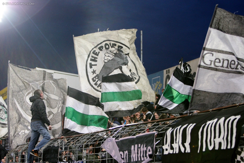 Admira Wacker - Sturm Graz
Oesterreichische Fussball Bundesliga, 24. Runde, FC Admira Wacker Moedling - SK Sturm Graz, Stadion Suedstadt Maria Enzersdorf, 18.03.2017. 

Foto zeigt Fans von Sturm
