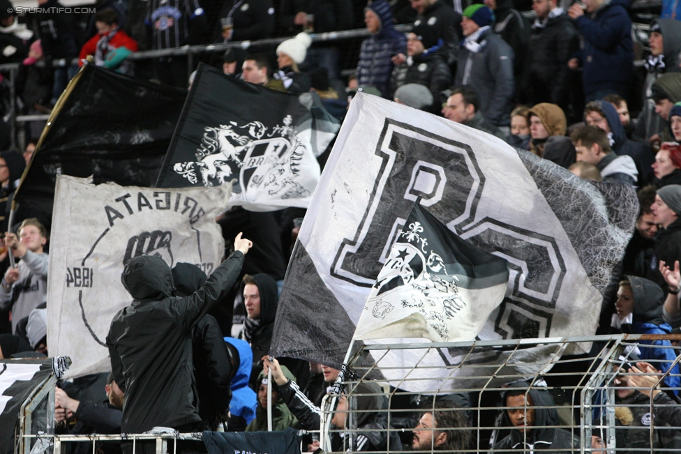 Admira Wacker - Sturm Graz
Oesterreichische Fussball Bundesliga, 24. Runde, FC Admira Wacker Moedling - SK Sturm Graz, Stadion Suedstadt Maria Enzersdorf, 18.03.2017. 

Foto zeigt Fans von Sturm
