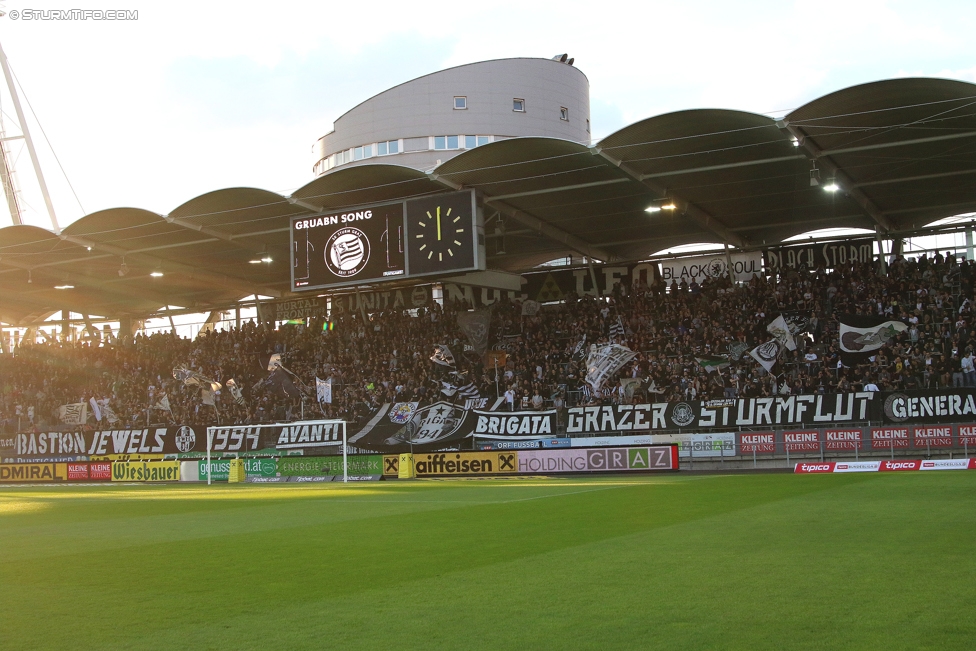 Sturm Graz - Wolfsberg
Oesterreichische Fussball Bundesliga, 25. Runde, SK Sturm Graz - Wolfsberger AC, Stadion Liebenau Graz, 01.04.2017. 

Foto zeigt Fans von Sturm
