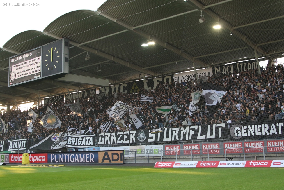 Sturm Graz - Wolfsberg
Oesterreichische Fussball Bundesliga, 25. Runde, SK Sturm Graz - Wolfsberger AC, Stadion Liebenau Graz, 01.04.2017. 

Foto zeigt Fans von Sturm
