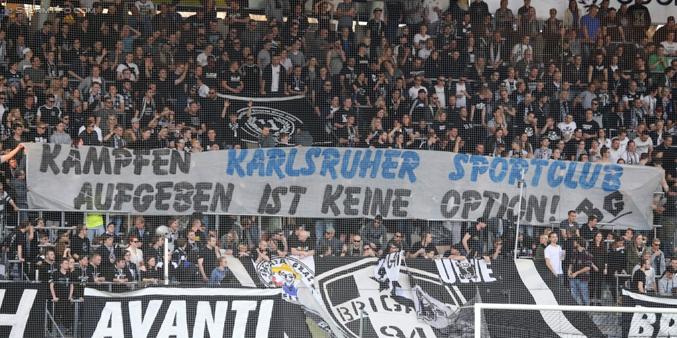 Sturm Graz - Wolfsberg
Oesterreichische Fussball Bundesliga, 25. Runde, SK Sturm Graz - Wolfsberger AC, Stadion Liebenau Graz, 01.04.2017. 

Foto zeigt Fans von Sturm mit einem Spruchband
